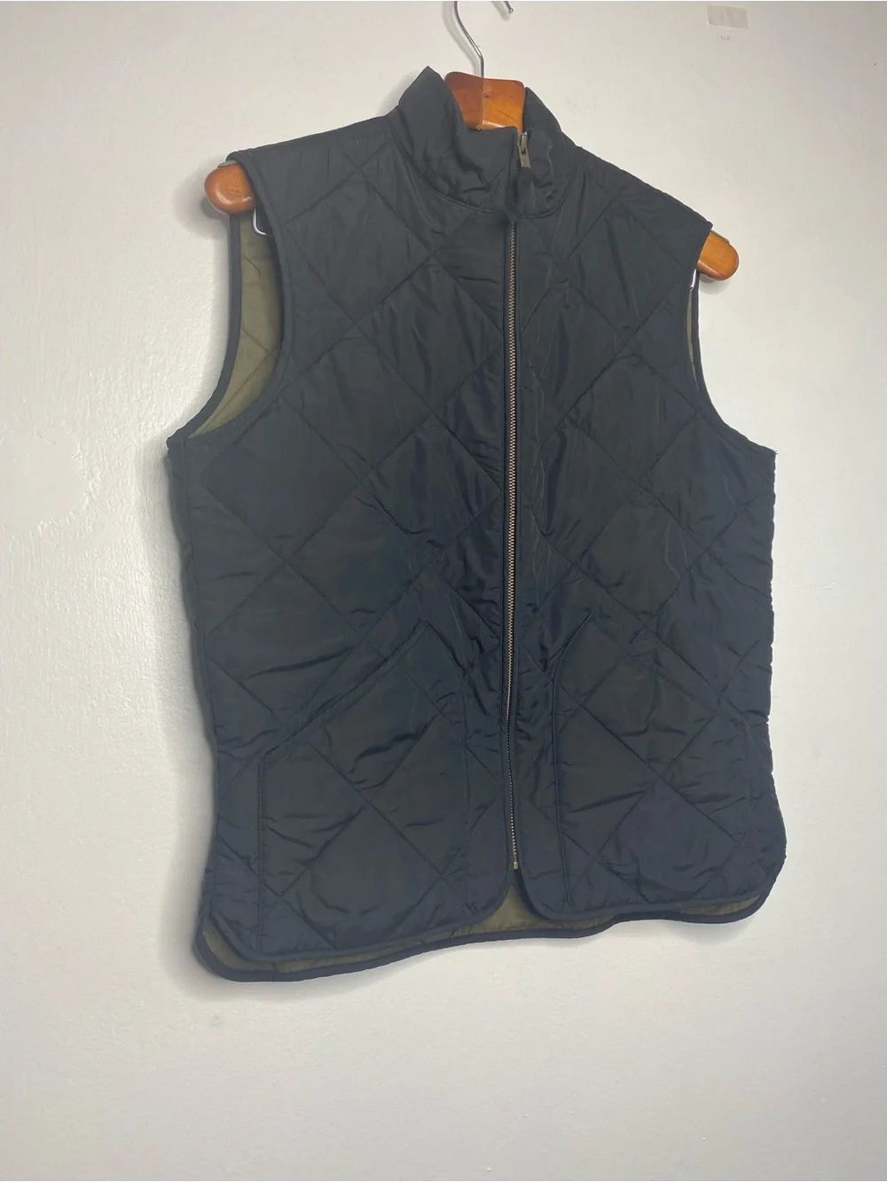 J.Crew Authentic Outer wear Walker Quilted vest Size Small